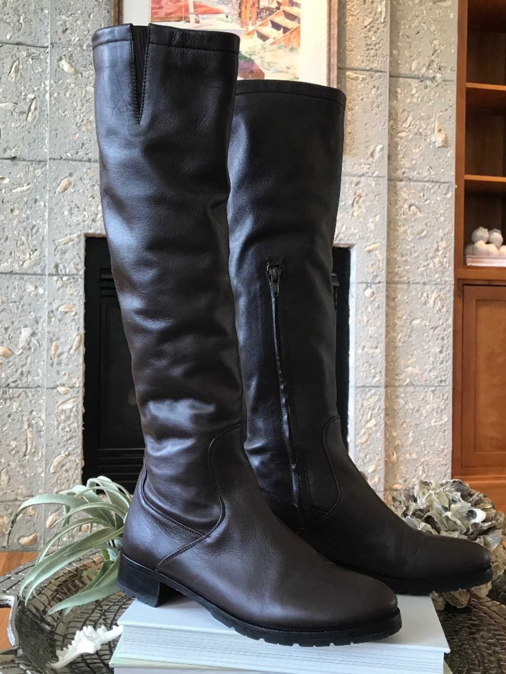 LUXURY LOUBOUTIN RICH CHOCOLATE BROWN LEATHER STACK HEEL SIZE 39 BOOTS
